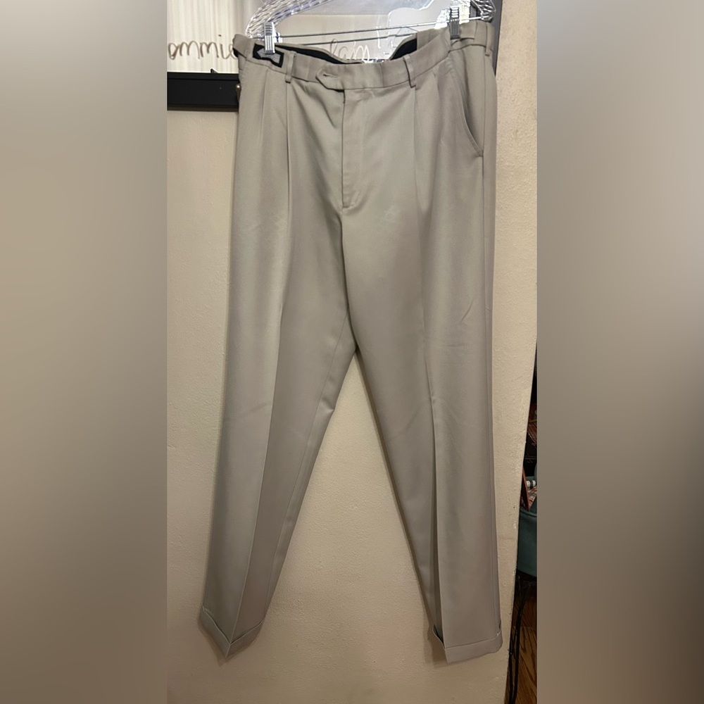 Comfort Plus by Predictions Men's Tan Dress Pants
36W
34L